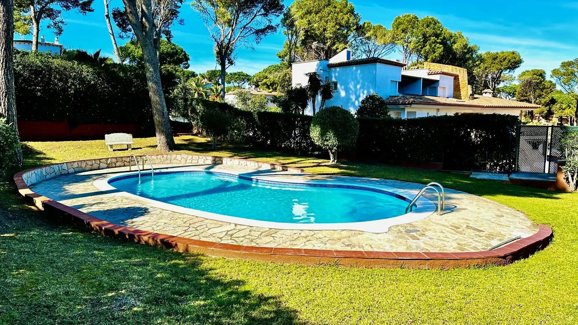 Casa Dos Pins - Pals Villa 0*,